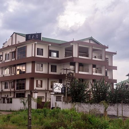 Hotel Aatreyee Dibrugarh Exterior foto