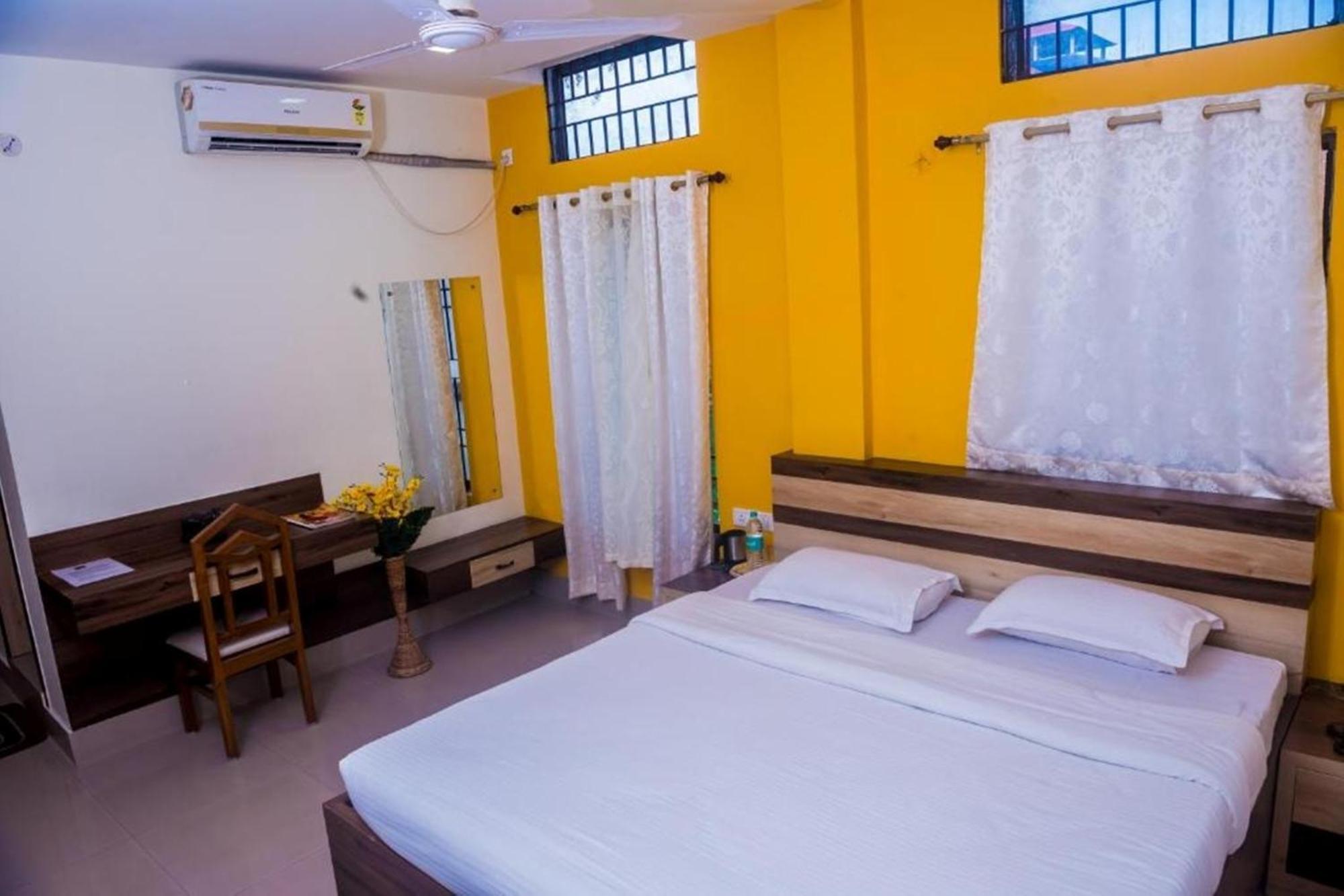 Hotel Aatreyee Dibrugarh Exterior foto